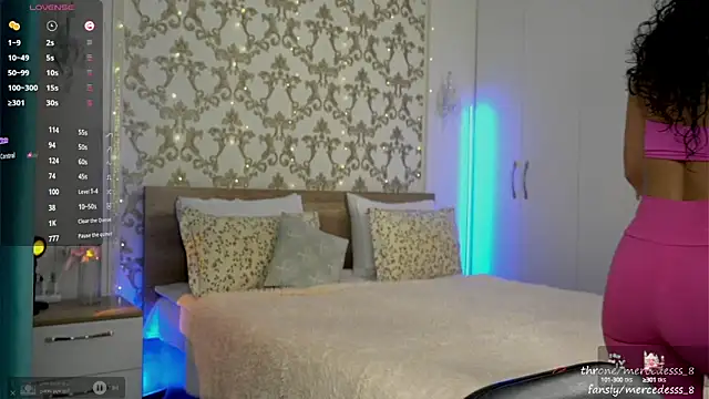 Snapshot of merca_8 chatting on December 18, 2024, 10:51 am merca 8 online show from December 18, 2024, 10:51 am