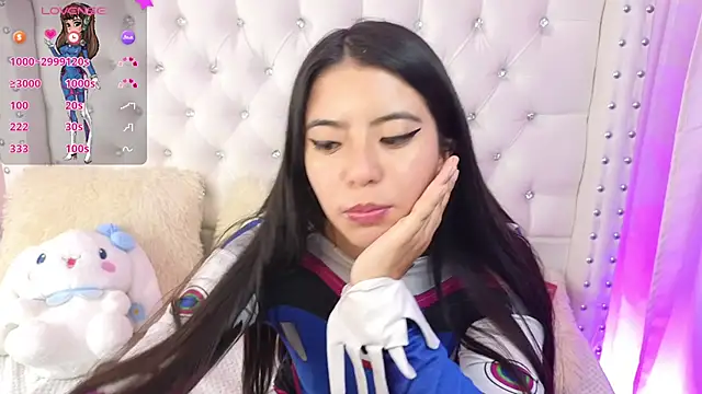 Snapshot of Hikikodoll__ chatting on February 12, 2025, 11:30 pm Hikikodoll online show from February 12, 2025, 11:30 pm