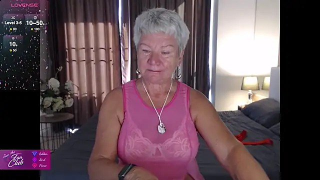 Snapshot of roxana_brooks chatting on January 9, 2026, 1:30 am roxana brooks online show from January 9, 2026, 1:30 am