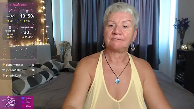 roxana brooks online show from May 13, 2026, 1:25 am
