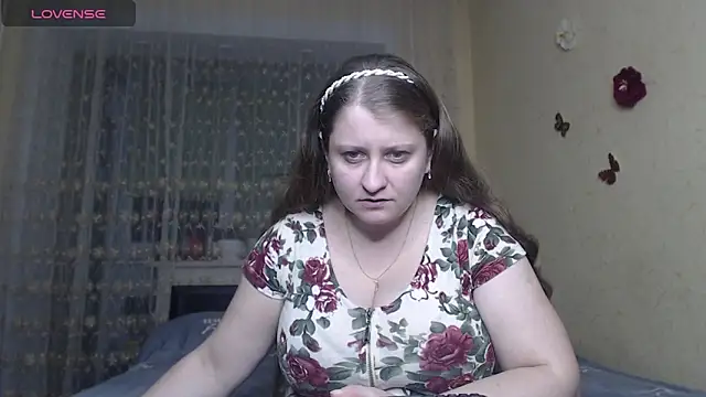 CumCpl online show from December 26, 2024, 9:37 pm