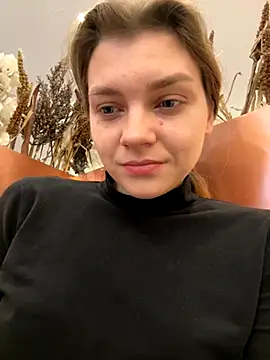 Snapshot of ValenciaShock chatting on December 5, 2025, 6:44 am ValenciaShock online show from December 5, 2025, 6:44 am