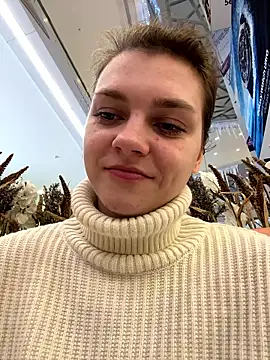 Snapshot of ValenciaShock chatting on January 15, 2026, 6:40 am ValenciaShock online show from January 15, 2026, 6:40 am