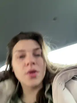 Snapshot of ValenciaShock chatting on February 8, 2026, 6:39 am ValenciaShock online show from February 8, 2026, 6:39 am