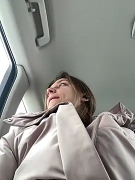 Snapshot of ValenciaShock chatting on February 25, 2026, 6:56 am ValenciaShock online show from February 25, 2026, 6:56 am