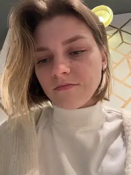 Snapshot of ValenciaShock chatting on March 1, 2026, 6:37 am ValenciaShock online show from March 1, 2026, 6:37 am