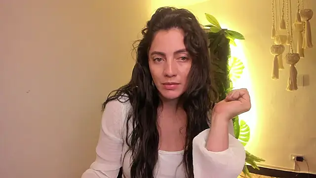 Mala Bad online show from January 3, 2025, 1:47 pm