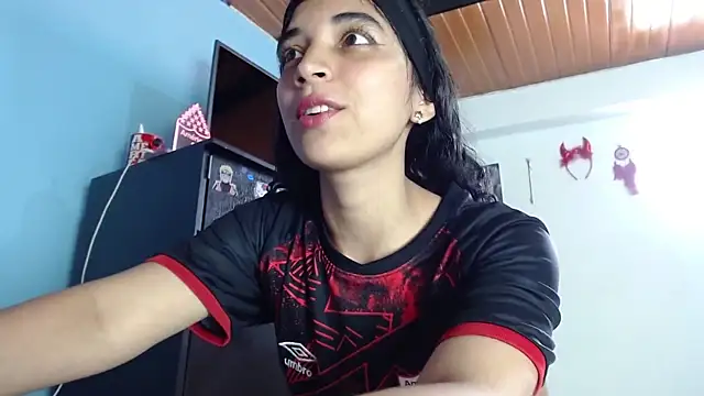 Snapshot of Nasty_019 chatting on February 4, 2026, 8:47 pm Nasty 019 online show from February 4, 2026, 8:47 pm