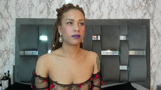 Snapshot of Nicolette_russo chatting on January 8, 2025, 6:31 am Nicolette russo online show from January 8, 2025, 6:31 am