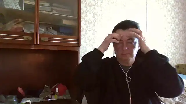 GypsiQueen2 online show from November 2, 2025, 6:27 am