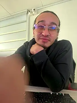 Snapshot of Melkkor chatting on November 8, 2025, 6:07 pm Melkkor online show from November 8, 2025, 6:07 pm