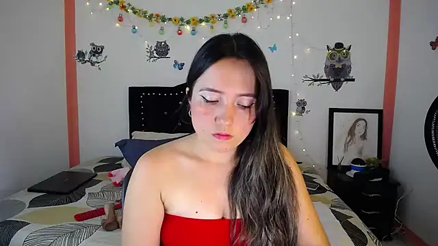Snapshot of naughty_girl_4u chatting on December 3, 2024, 7:00 pm naughty girl 4u online show from December 3, 2024, 7:00 pm