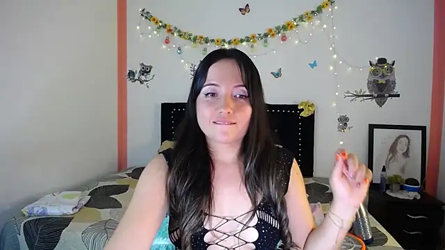 Snapshot of naughty_girl_4u chatting on March 4, 2025, 10:27 pm naughty girl 4u online show from March 4, 2025, 10:27 pm