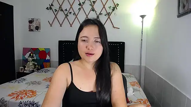 Snapshot of naughty_girl_4u chatting on May 5, 2026, 9:23 pm naughty girl 4u online show from May 5, 2026, 9:23 pm