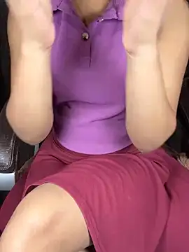 Snapshot of SCHOOL_Girl_0 chatting on January 10, 2025, 11:11 am SCHOOL Girl 0 online show from January 10, 2025, 11:11 am