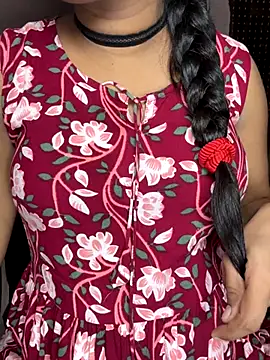 Snapshot of SCHOOL_Girl_0 chatting on September 27, 2025, 4:45 pm SCHOOL Girl 0 online show from September 27, 2025, 4:45 pm