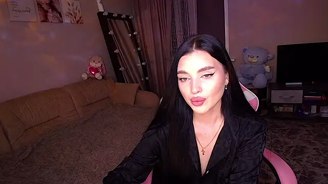 Snapshot of __Malika__ chatting on September 16, 2025, 2:40 pm Malika online show from September 16, 2025, 2:40 pm