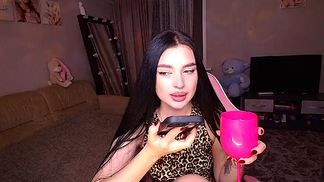 Snapshot of __Malika__ chatting on September 23, 2025, 1:58 pm Malika online show from September 23, 2025, 1:58 pm