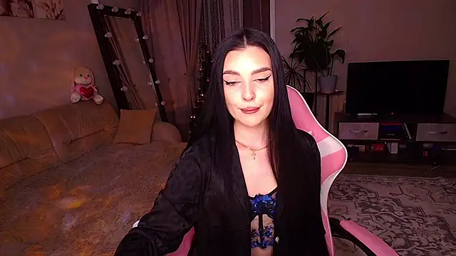 Snapshot of __Malika__ chatting on January 10, 2026, 2:30 pm Malika online show from January 10, 2026, 2:30 pm