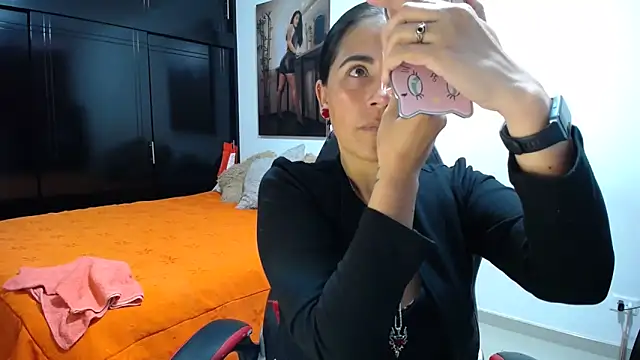 Snapshot of sharoon_cheerry chatting on February 12, 2026, 1:50 pm sharoon cheerry online show from February 12, 2026, 1:50 pm