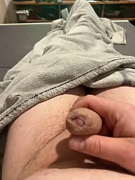 David19932908 online show from March 3, 2025, 8:32 pm