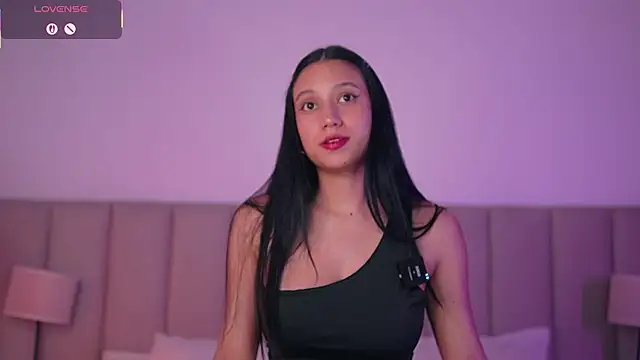 Snapshot of Alison_Miller9 chatting on September 24, 2025, 2:37 am Alison Miller9 online show from September 24, 2025, 2:37 am