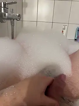 Snapshot of DauerGeilDaddy chatting on November 26, 2025, 4:08 pm DauerGeilDaddy online show from November 26, 2025, 4:08 pm