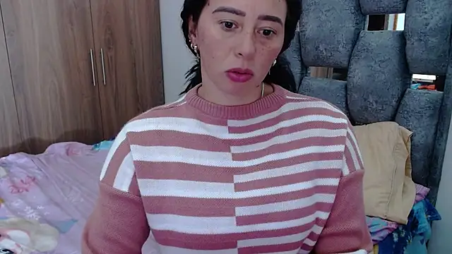 Snapshot of sara_hott_1 chatting on January 20, 2025, 8:50 pm sara hott 1 online show from January 20, 2025, 8:50 pm