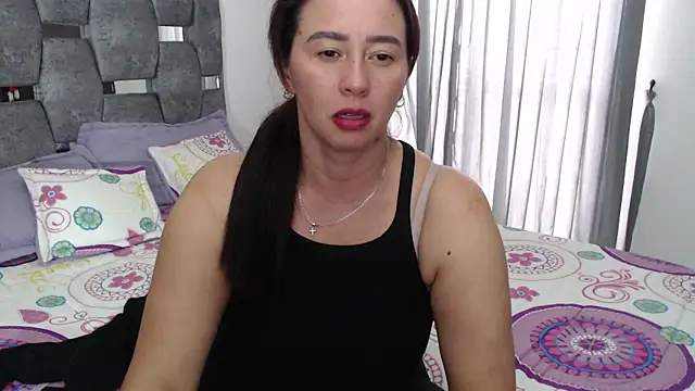 Snapshot of sara_hott_1 chatting on February 20, 2026, 8:20 pm sara hott 1 online show from February 20, 2026, 8:20 pm