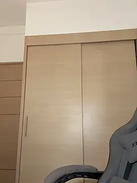 mi suk11 online show from October 14, 2025, 6:42 pm