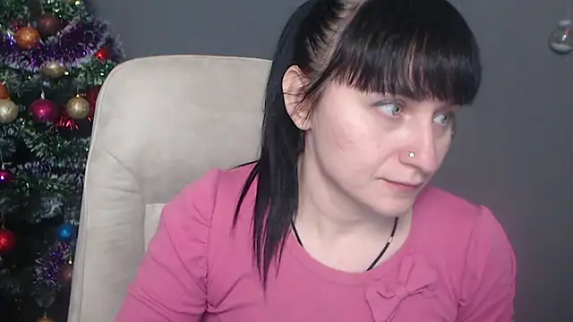 Snapshot of NinaFlawlees chatting on December 21, 2025, 12:56 pm NinaFlawlees online show from December 21, 2025, 12:56 pm