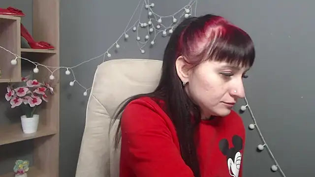 Snapshot of NinaFlawlees chatting on February 11, 2026, 7:13 am NinaFlawlees online show from February 11, 2026, 7:13 am