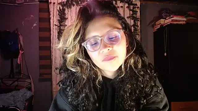 Snapshot of Hathorlove chatting on January 13, 2026, 1:55 am Hathorlove online show from January 13, 2026, 1:55 am