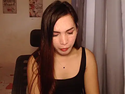 Snapshot of Msyensmith chatting on February 12, 2025, 5:05 am Msyensmith online show from February 12, 2025, 5:05 am