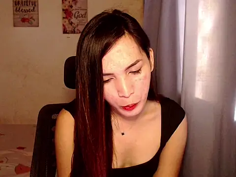 Snapshot of Msyensmith chatting on February 16, 2025, 2:20 am Msyensmith online show from February 16, 2025, 2:20 am