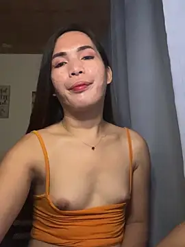 Snapshot of Msyensmith chatting on March 18, 2025, 9:20 am Msyensmith online show from March 18, 2025, 9:20 am