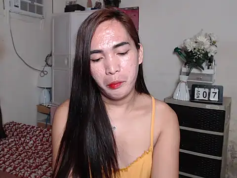 Snapshot of Msyensmith chatting on November 7, 2025, 1:55 pm Msyensmith online show from November 7, 2025, 1:55 pm