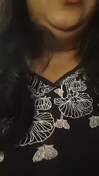 Snapshot of sassy_horny chatting on February 6, 2026, 9:40 pm sassy horny online show from February 6, 2026, 9:40 pm