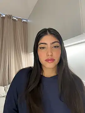 Gaby zahir  online show from November 27, 2025, 3:47 pm