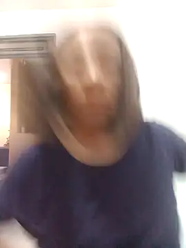 Snapshot of RoosePaarker chatting on December 5, 2025, 1:14 am RoosePaarker online show from December 5, 2025, 1:14 am