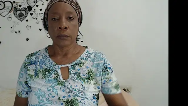 Snapshot of RoosePaarker chatting on December 17, 2025, 10:49 pm RoosePaarker online show from December 17, 2025, 10:49 pm