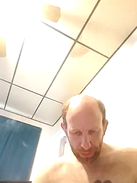 Snapshot of TaylorBlaze chatting on November 1, 2025, 2:19 pm TaylorBlaze online show from November 1, 2025, 2:19 pm