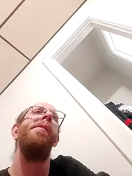 Snapshot of TaylorBlaze chatting on November 5, 2025, 1:49 am TaylorBlaze online show from November 5, 2025, 1:49 am