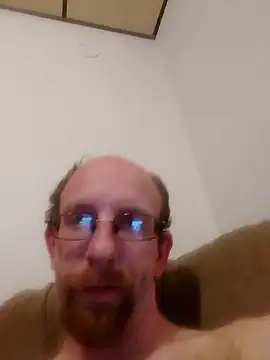 Snapshot of TaylorBlaze chatting on December 2, 2025, 2:06 am TaylorBlaze online show from December 2, 2025, 2:06 am