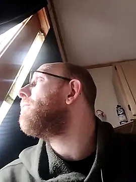 Snapshot of TaylorBlaze chatting on February 17, 2026, 4:13 pm TaylorBlaze online show from February 17, 2026, 4:13 pm