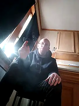 Snapshot of TaylorBlaze chatting on February 24, 2026, 7:34 pm TaylorBlaze online show from February 24, 2026, 7:34 pm