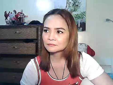 Kisses-13 online show from October 21, 2025, 1:23 pm