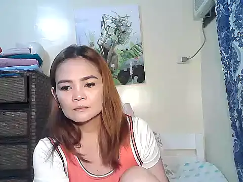 Snapshot of Kisses-13 chatting on February 22, 2026, 1:42 pm Kisses-13 online show from February 22, 2026, 1:42 pm