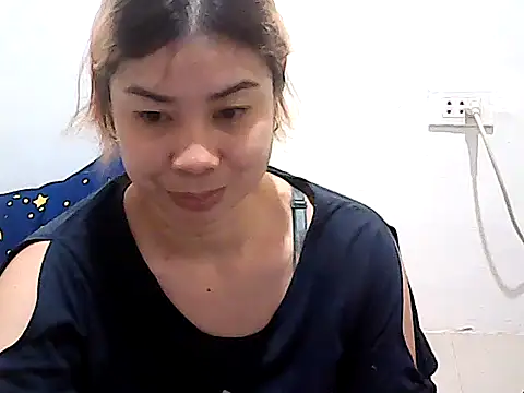 Totally Naked69 online show from December 5, 2024, 8:44 am