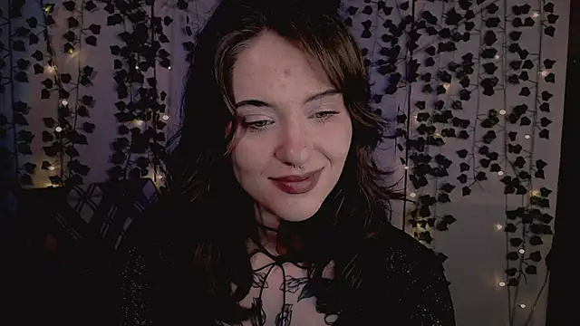 risha laas online show from November 22, 2025, 8:08 pm